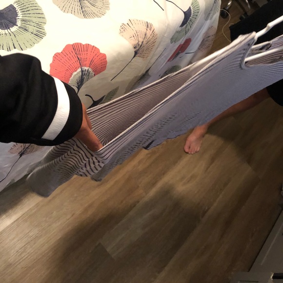 Abercrombie and Fitch Grey and white shirt - Picture 3 of 4